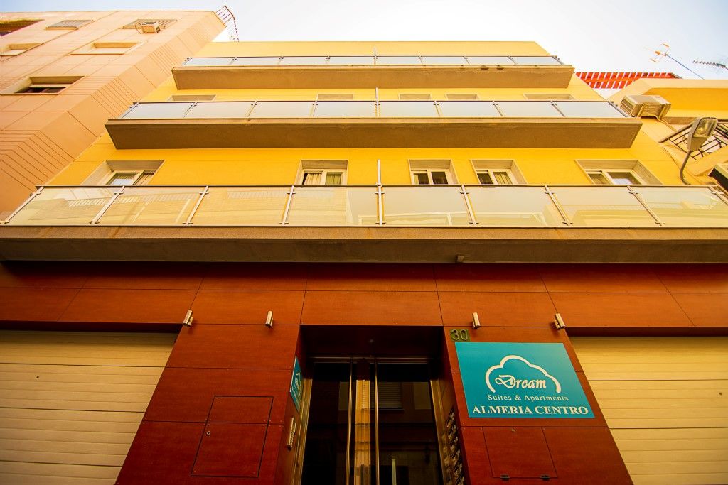 Dream Suites And Apartments Almeria Centro Exterior foto